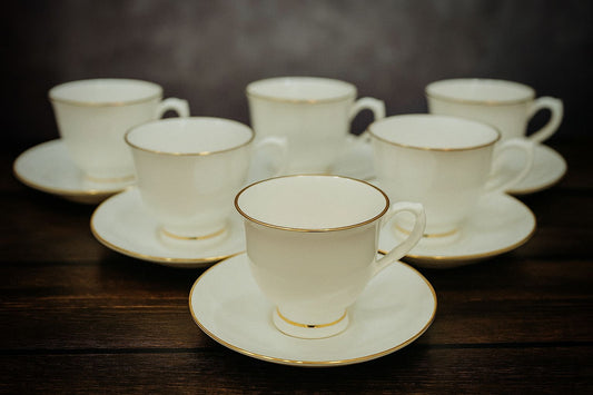 6 Pcs Elegant Cups & Saucers Set