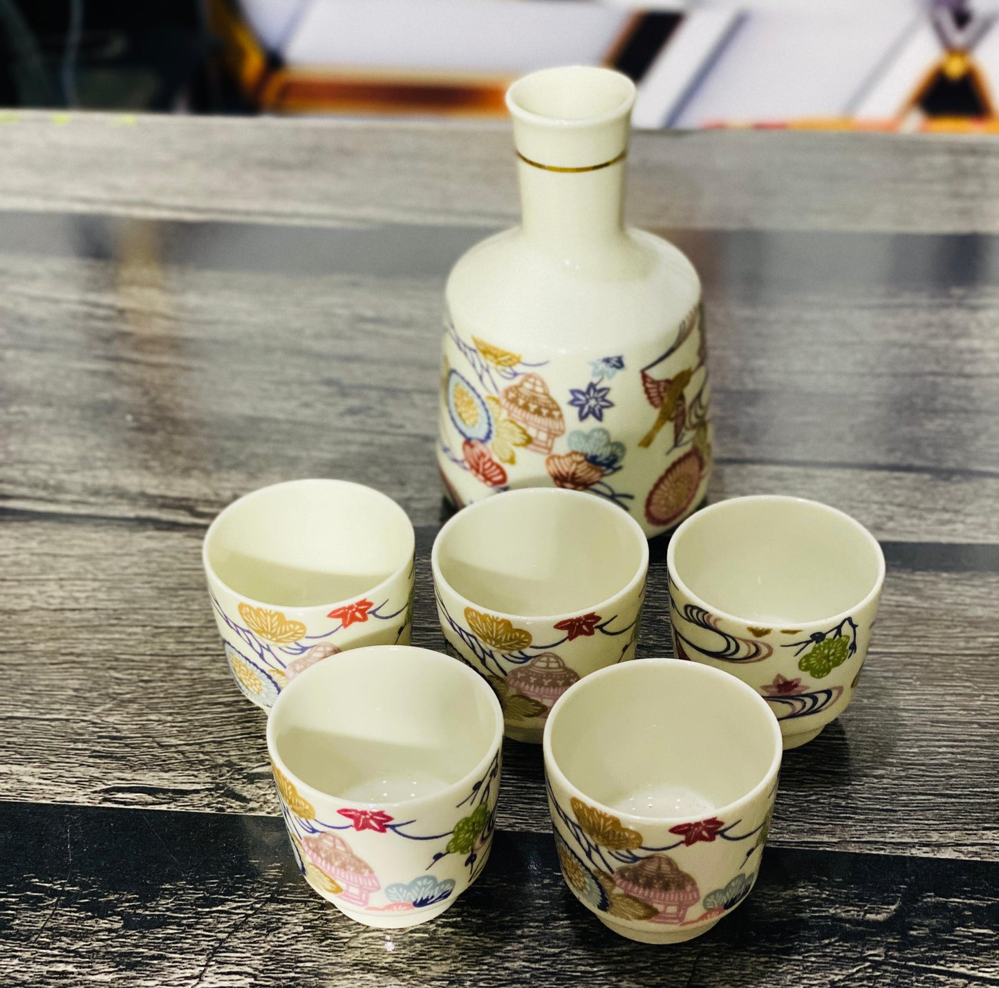 Traditional Japanese 🇯🇵 Sake 🍶Set | 1 Bottle + 6 Cups 🥰😍Handcrafted Ceramic Design😍🥰